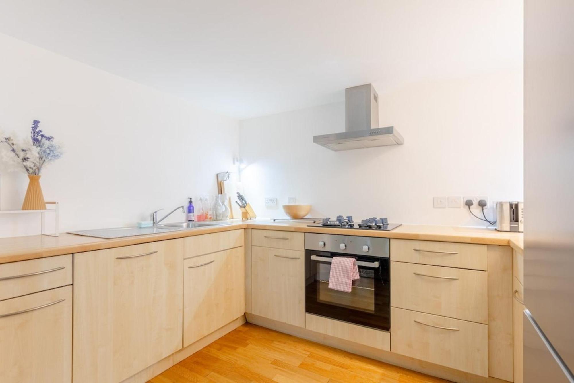 Chic 1bd Maisonette Whot Tub King's Cross! Appartamento Londra